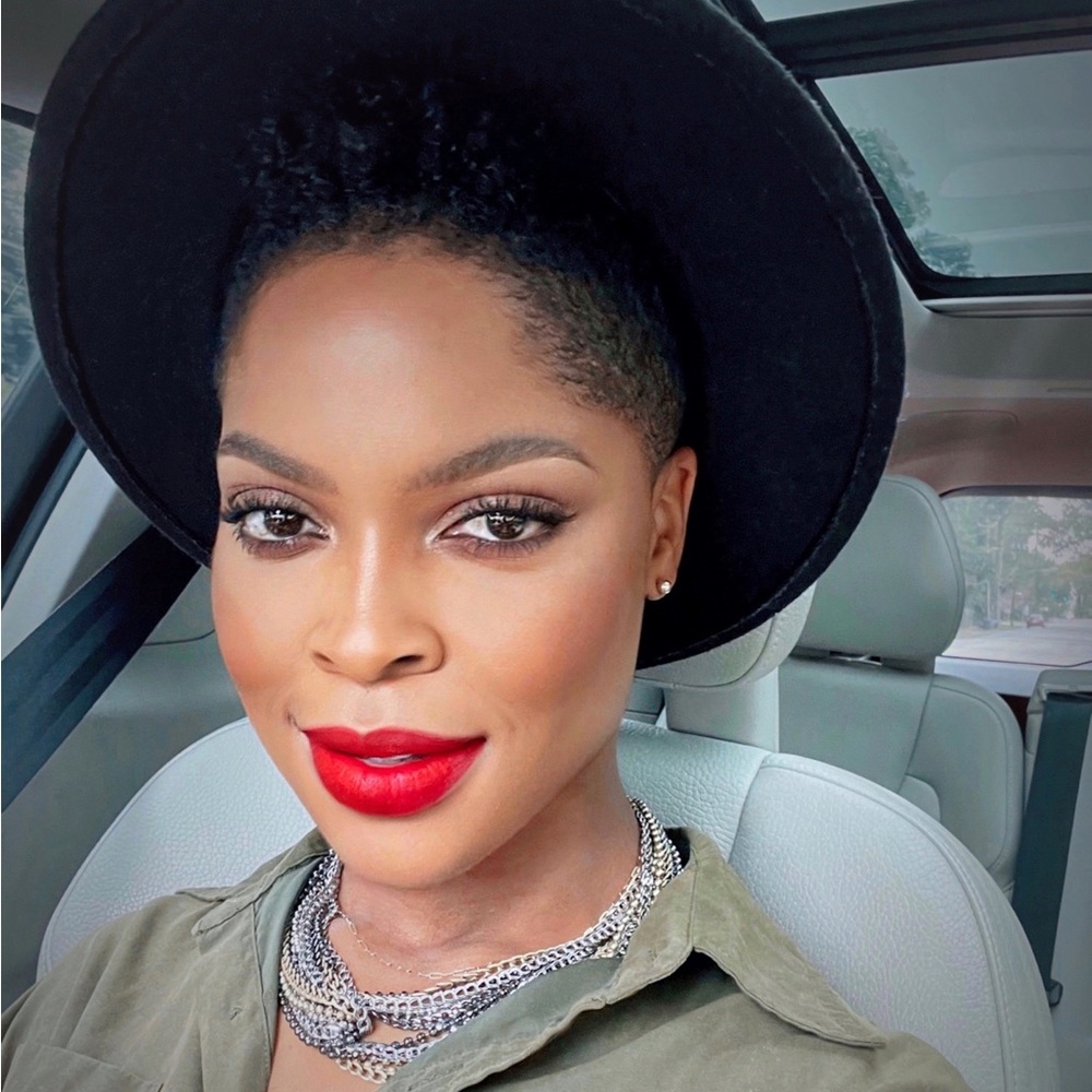 Hi! I'm Roben (sounds like Robin)!